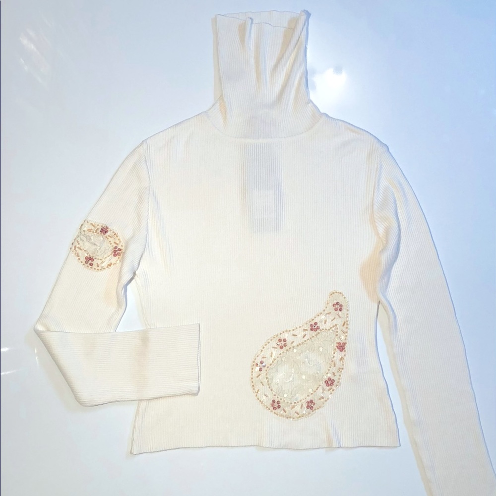 Long sleeved top